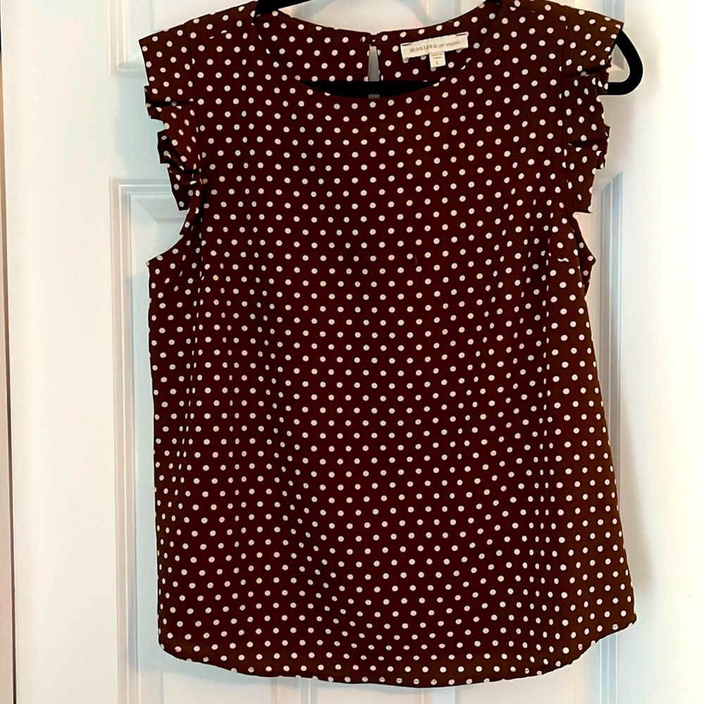 Ruffle sleeve/sleeveless Blouse